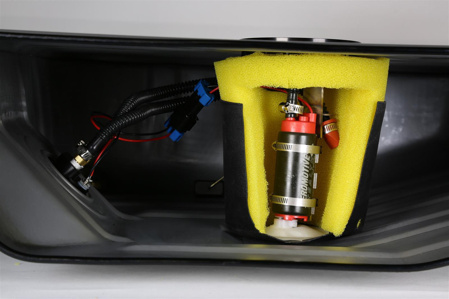 Aeromotive ARO18147 Ford Mustang Gen II Stealth Fuel Tank 200 lph Pump Steel Silver Painted 20 Gallons