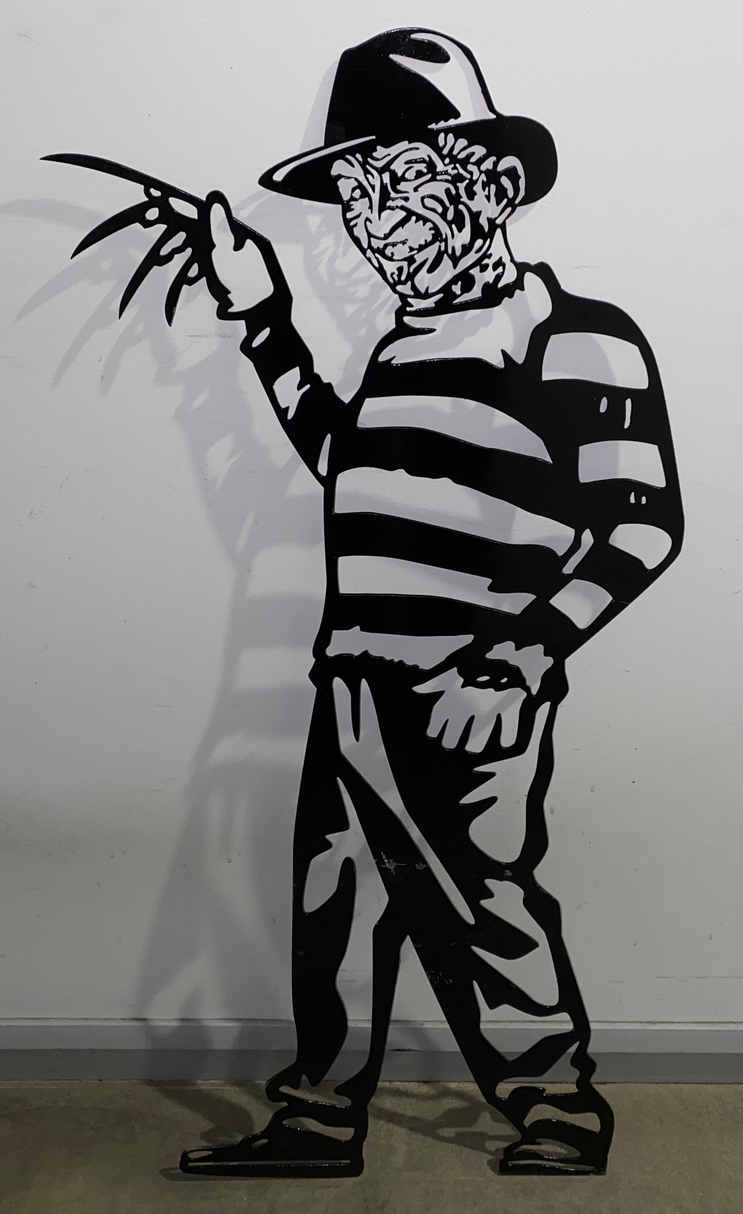 EMA-PC-008 Freddy Krueger Plasma Cut Sign 48cm x 117cm