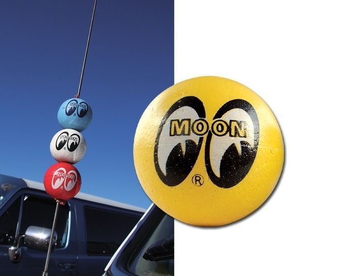 Mooneyes MNMG015 Antenna Ball Yellow w/ Moon Logo