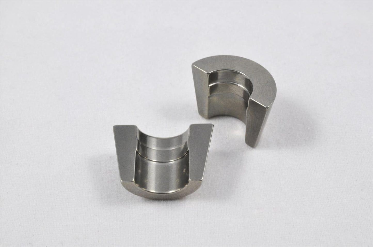 PAC Racing Springs PAC-L8141 Pac Racing 8ø Mini Valve Locks suit 8mm Valve Stem Radius Groove