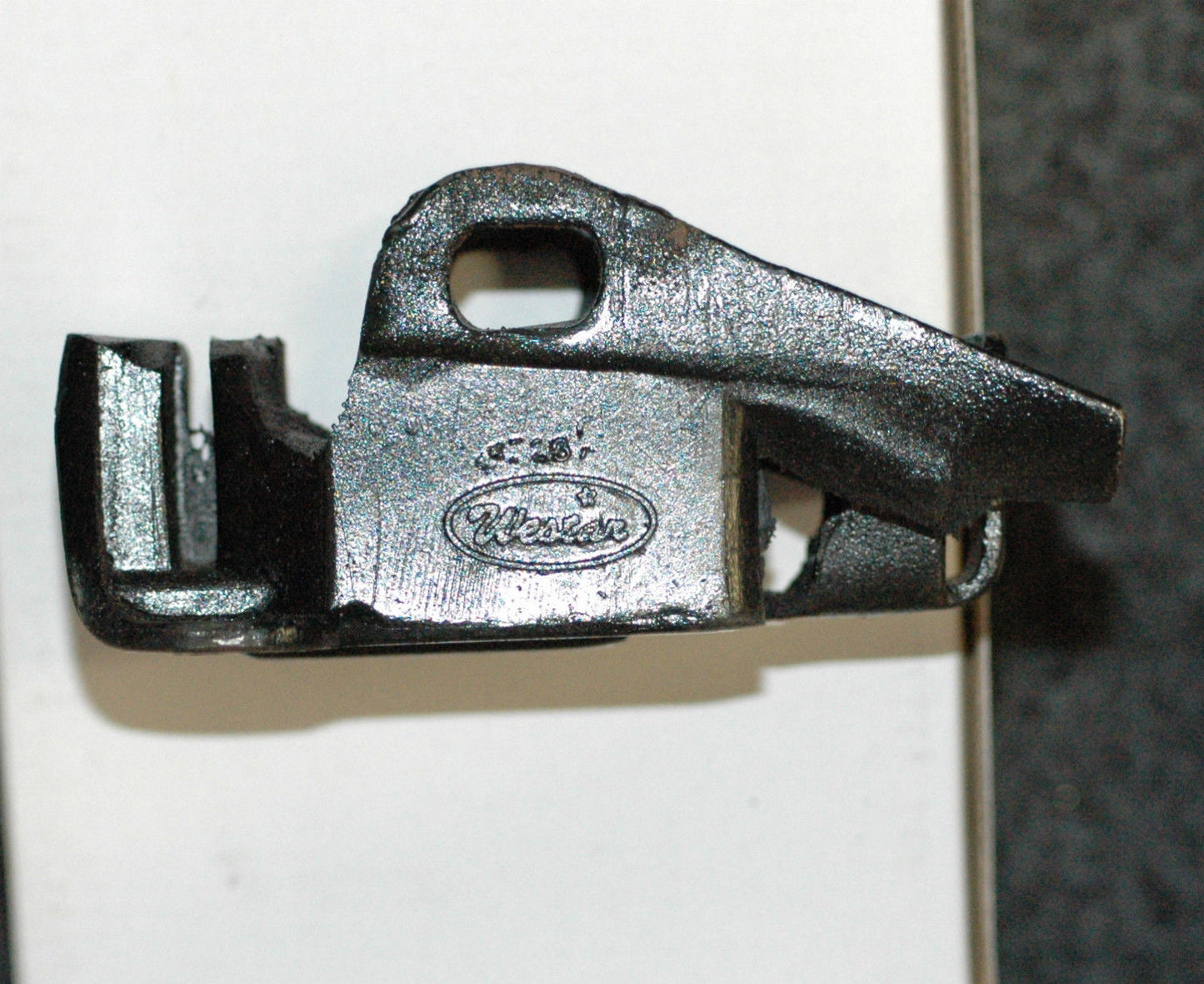 Pioneer PI602285 Replacement Engine Mount Chev SB & BB V8 Locking Type Pi 602285