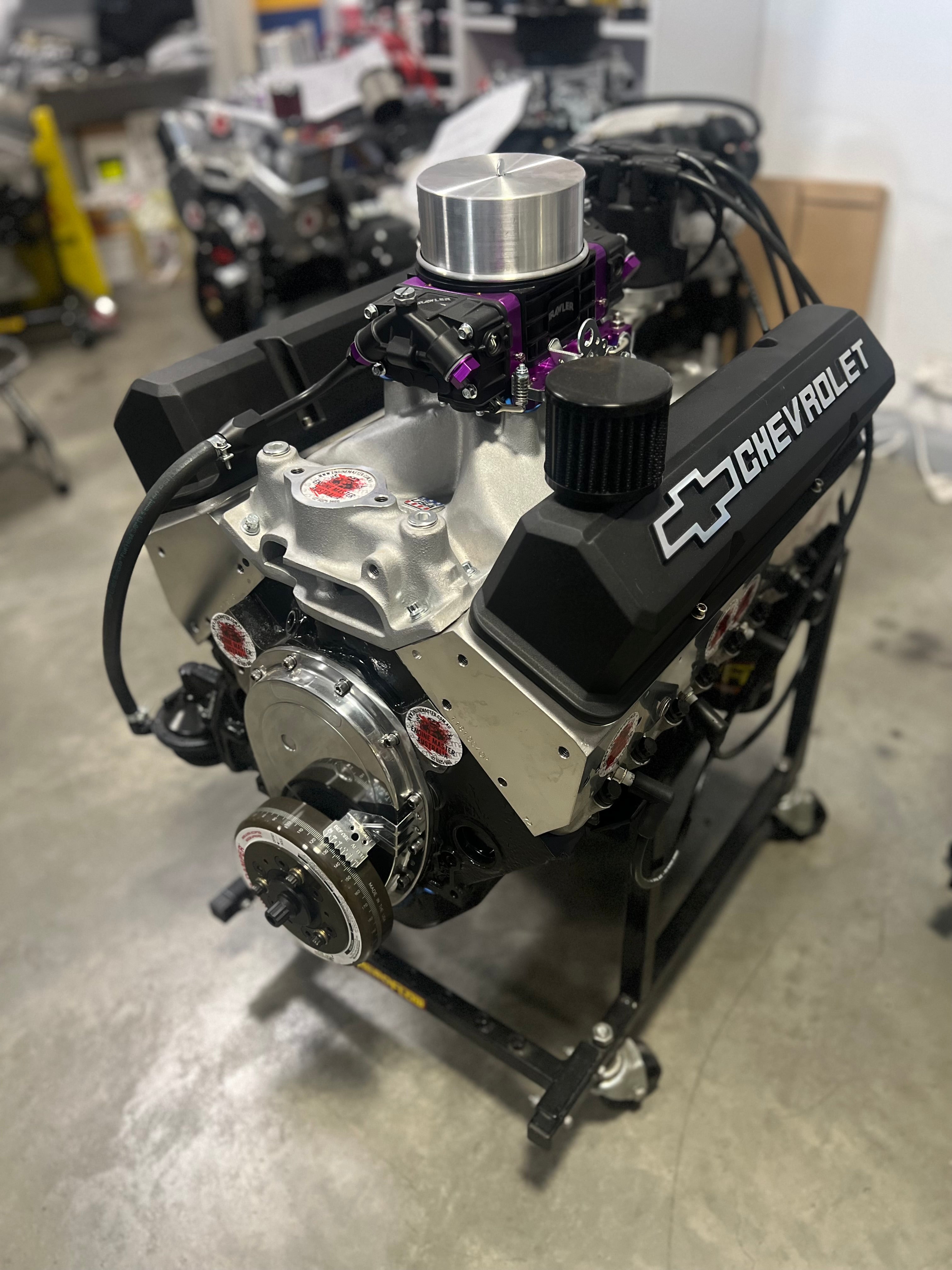 Engine Master Chevy 427 Small Block Engine 575 HP w/ Dart Heads