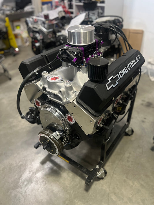 Engine Master Chevy 427 Small Block Engine 575 HP w/ Dart Heads