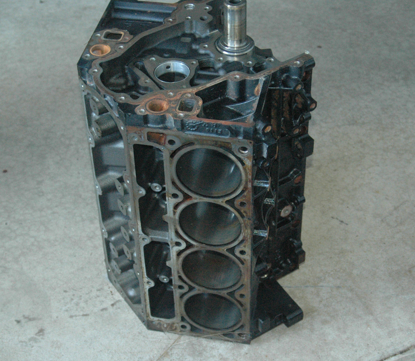 GM Performance EMADamagedBlock Emadamagedblock Damaged GM Chevy LS2 Cast Iron Blocks suitable Only As A Dummy Block