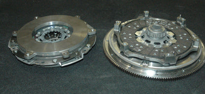 GM Performance GM95711144 Genuine Holden Vf Hsv Gts Lsa Manual Transmission & Clutch Kit