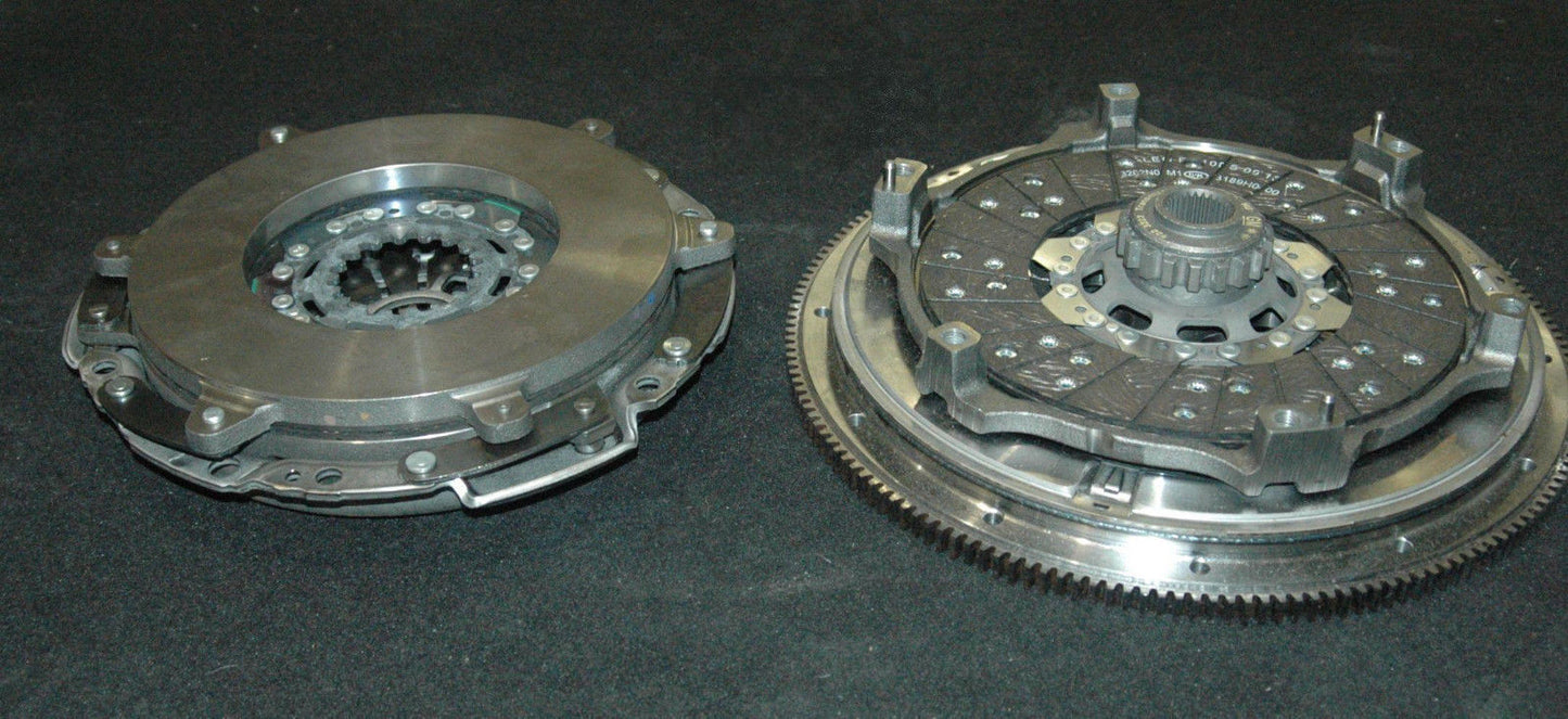 GM Performance GM95711144 Genuine Holden Vf Hsv Gts Lsa Manual Transmission & Clutch Kit